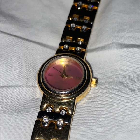Beautiful Women’s Lucida Quartz Watch - Picture 3 of 3